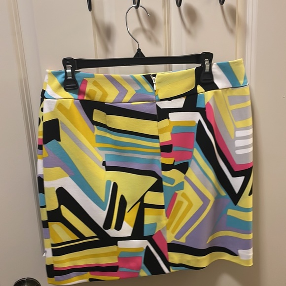 A Beautiful Nine West Skirt! - Picture 8 of 13